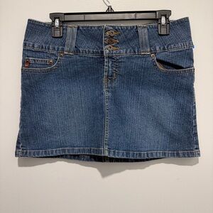 L.E.I. Junior's Low-Rise 3 Button Mini Skirt Size 11 Vintage 90s